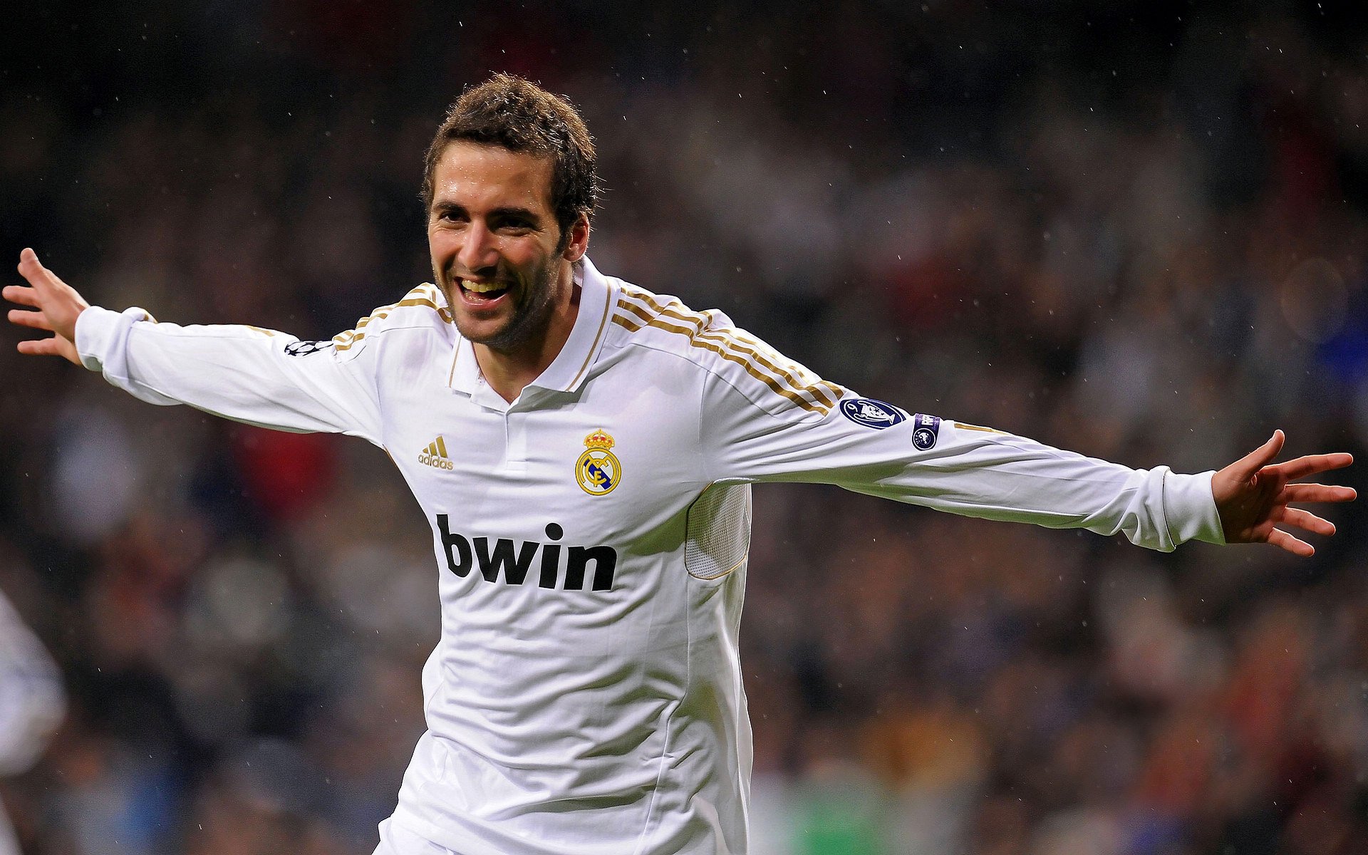 开云体育足球-蓝桥惊雷，哈兰德破荒之夜，切尔西球迷的歌声铸就奇迹，蓝桥惊雷，哈兰德破荒，球迷歌声铸就奇迹